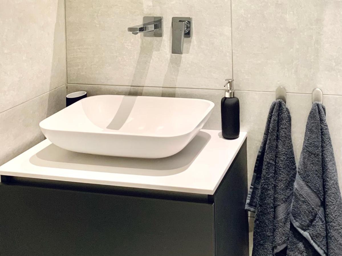 Quiet Studio In Riga City Centre - Self Check-In, Walkable To Major Attractions Bagian luar foto